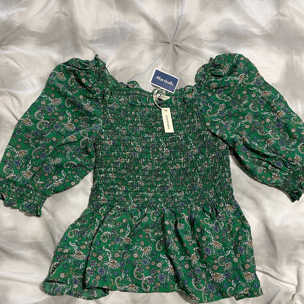 Paisley brand new top